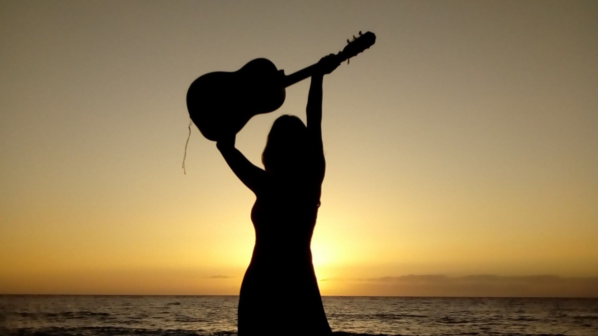 Sunset La Gomera, Rena with guitar