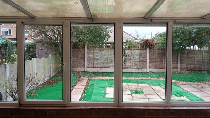 Glass Window Fitting