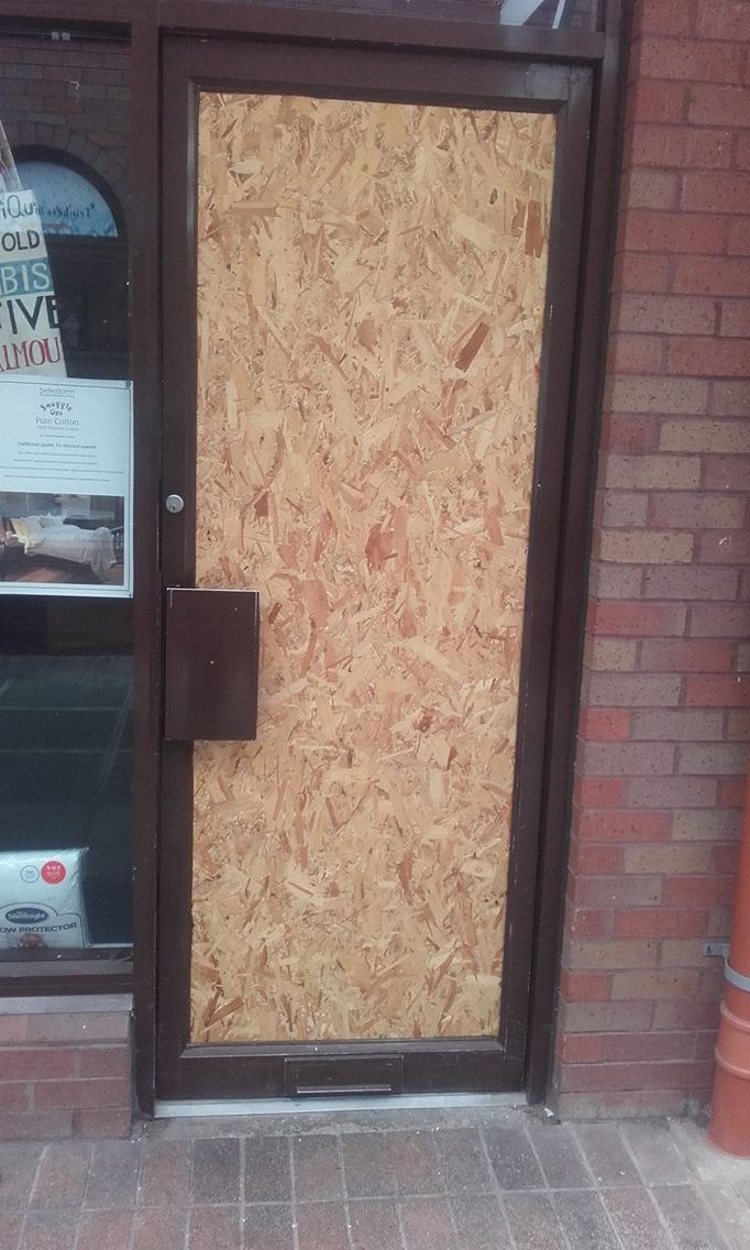 Broken Window Boarding Service