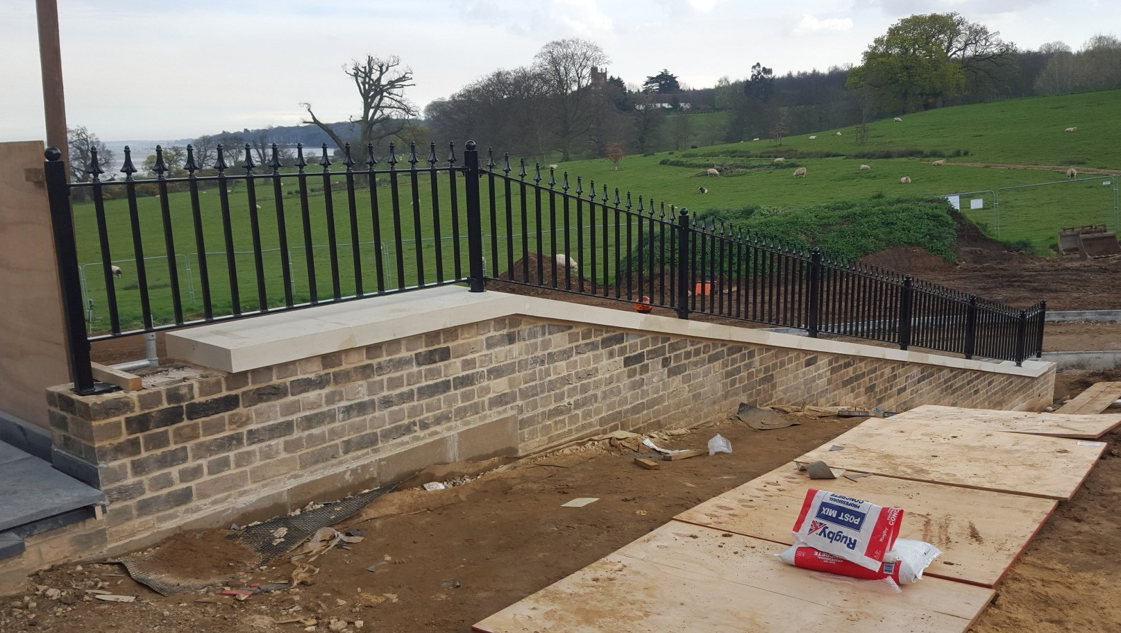 Parapet Wall Top Railings Descending Parapet Wall Top Railings