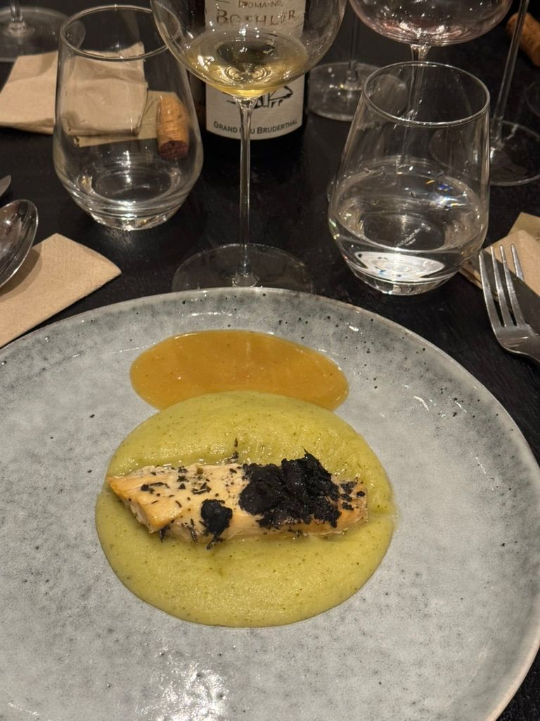 Volaille demi-doeuil sauce Albufera
