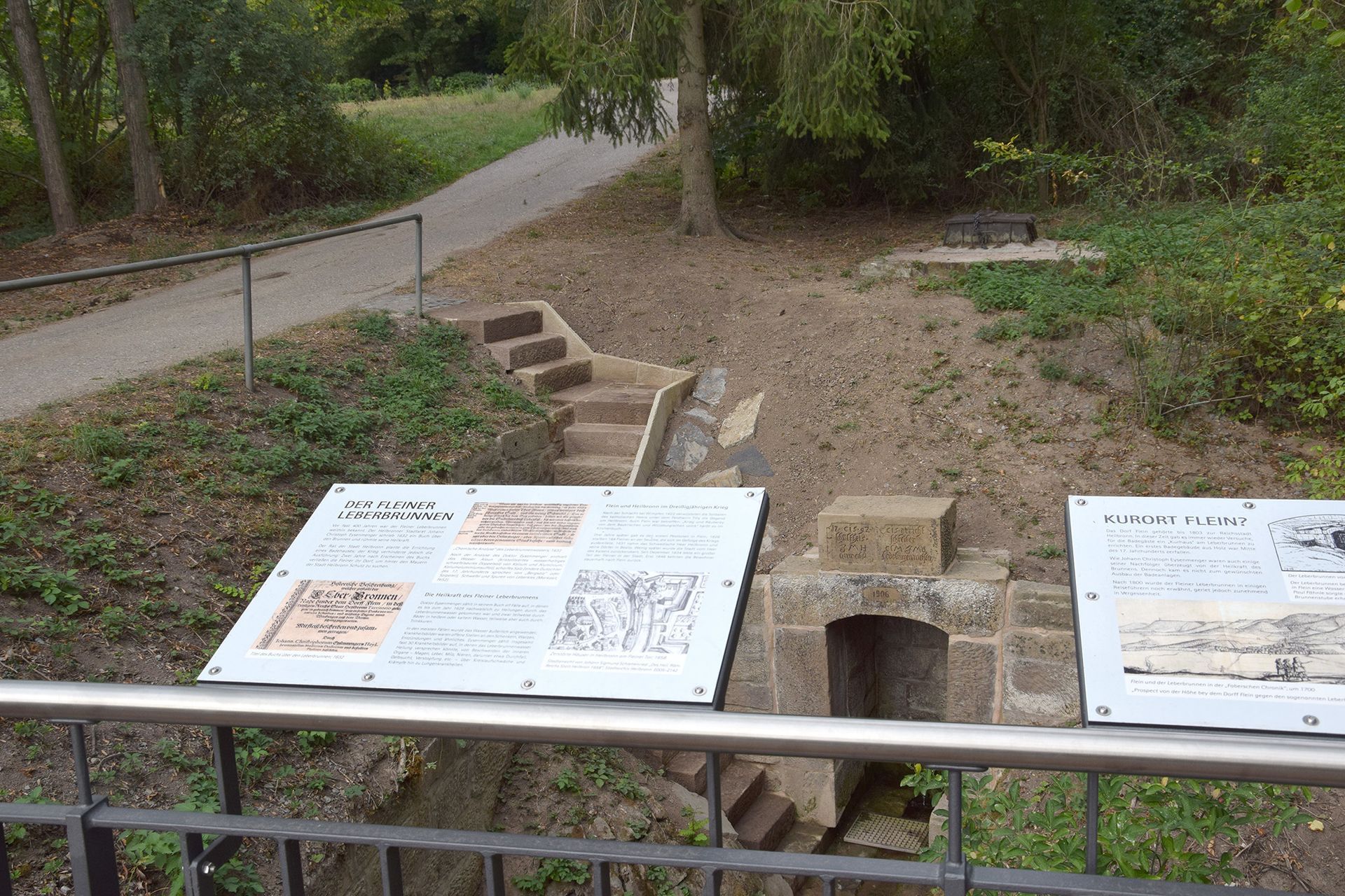 Infotafeln am Fleiner Leberbrunnen im Frühjahr 2018 Infotafeln am Fleiner Leberbrunnen im Frühjahr 2018