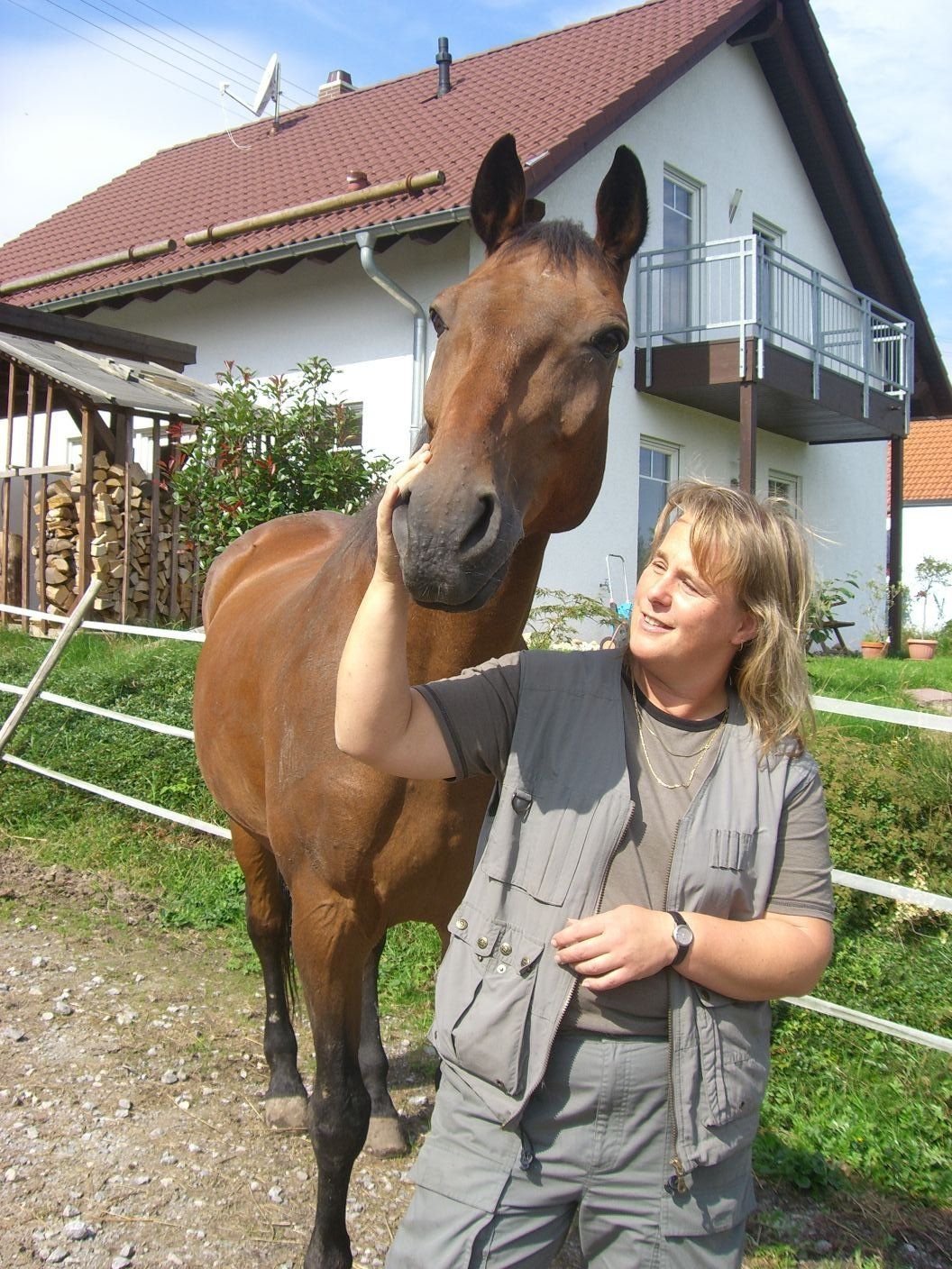 Petra Turowski mit Pferd AGGI