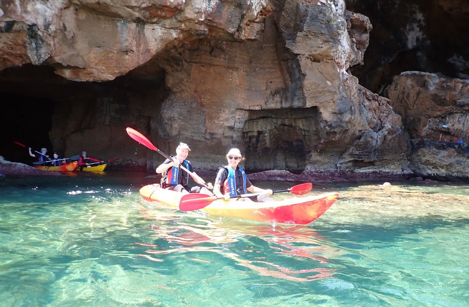 Visita la Cova Tallada en kayak