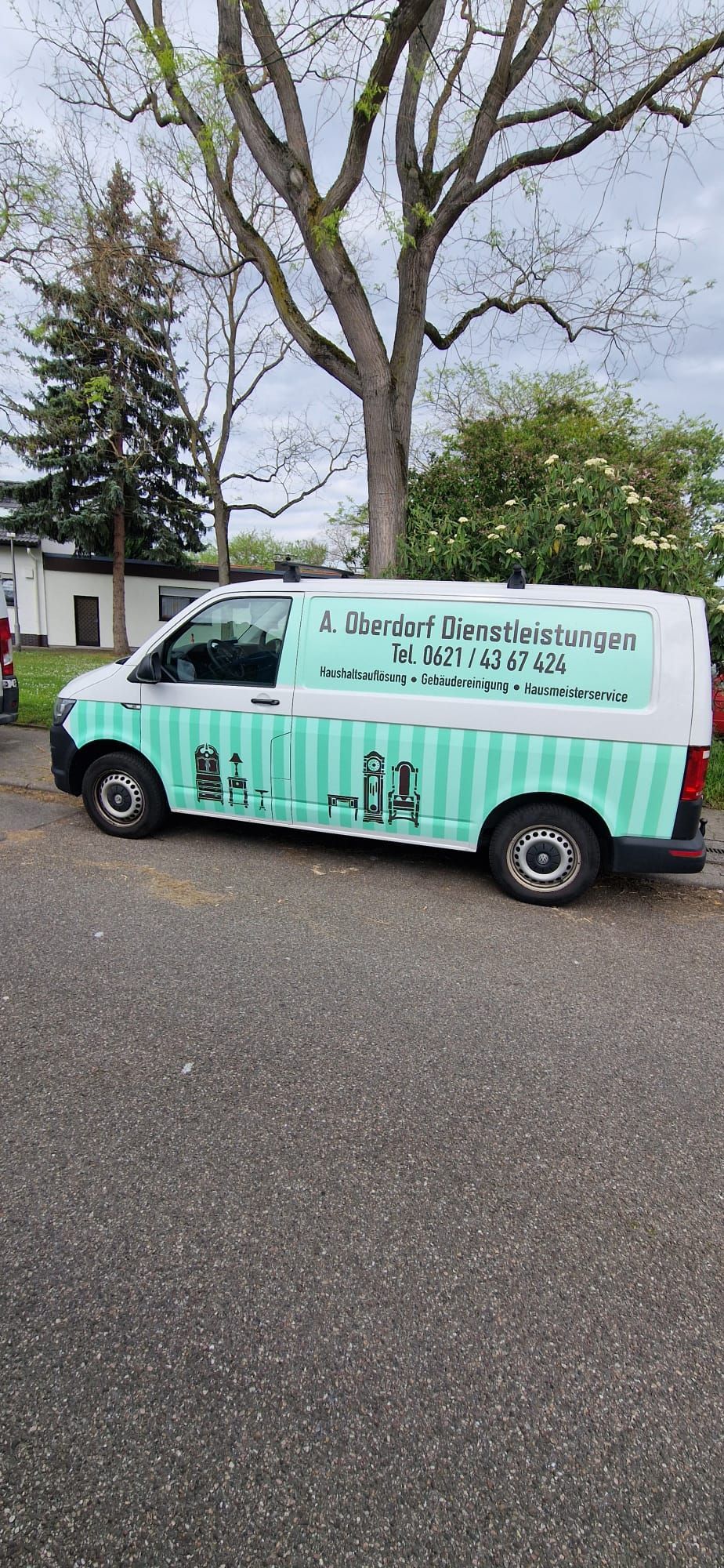 Unser Transporter, der beim Hausmeisterservice zum Einsatz kommt.