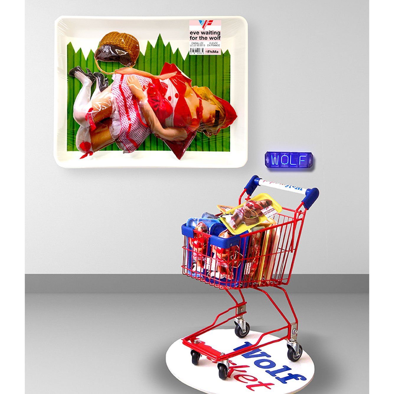 art performance art contemporain contemporary art wonder woman photographie food installation plantes artificielles gonflables, Jean Jacques Aillagon, dinard collection Pinault led, home lobster hokusai vague wave beautiful