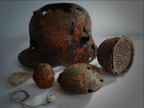 ww1 1914 - 1918, world war one, world war one exhibition, touring exhibition, ww1 outbreak, world war one history, ww1 history, archduke franz ferdinand, gavrilo princip, red baron, ww1 trench, battle of the somme, ypres, ww1 battles, Battle of Passchendaele, ww1 experience, ww1 trench art, ww1 battlefield relics, ww1 artefacts, world war one artefacts, ww1 display, world war one display, world war one displays, ww1 displays, ww1 medals, world war one medals, ww1 artefacts, ww1 exhibition display, ww1 battlefield relics