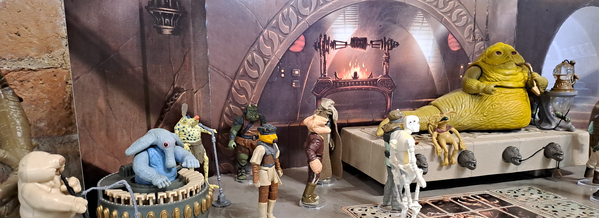 star wars toy exhibition, star wars fans, star wars figures, star wars collectables, star wars toys, touring exhibitions, museums and galleries, exhibitions for hire, jabba's palace, jabba the hutt
