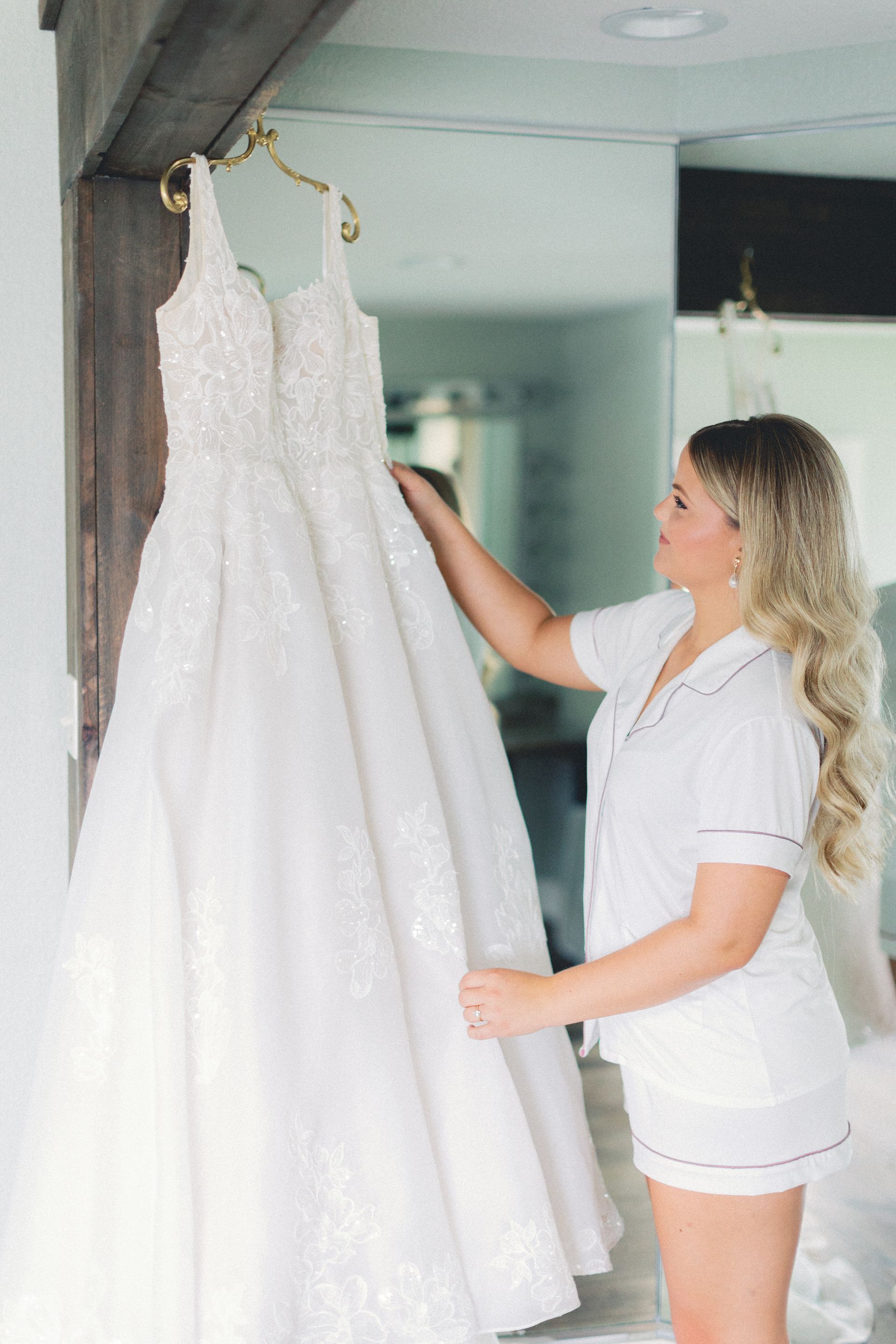 Wedding Dress Bridal Shop near Fort Wayne Indiana