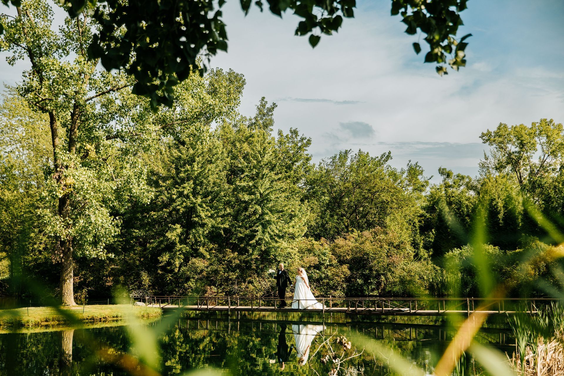Couple picture by the scenic pond at Fort Wayne Wedding Venue, Union 12