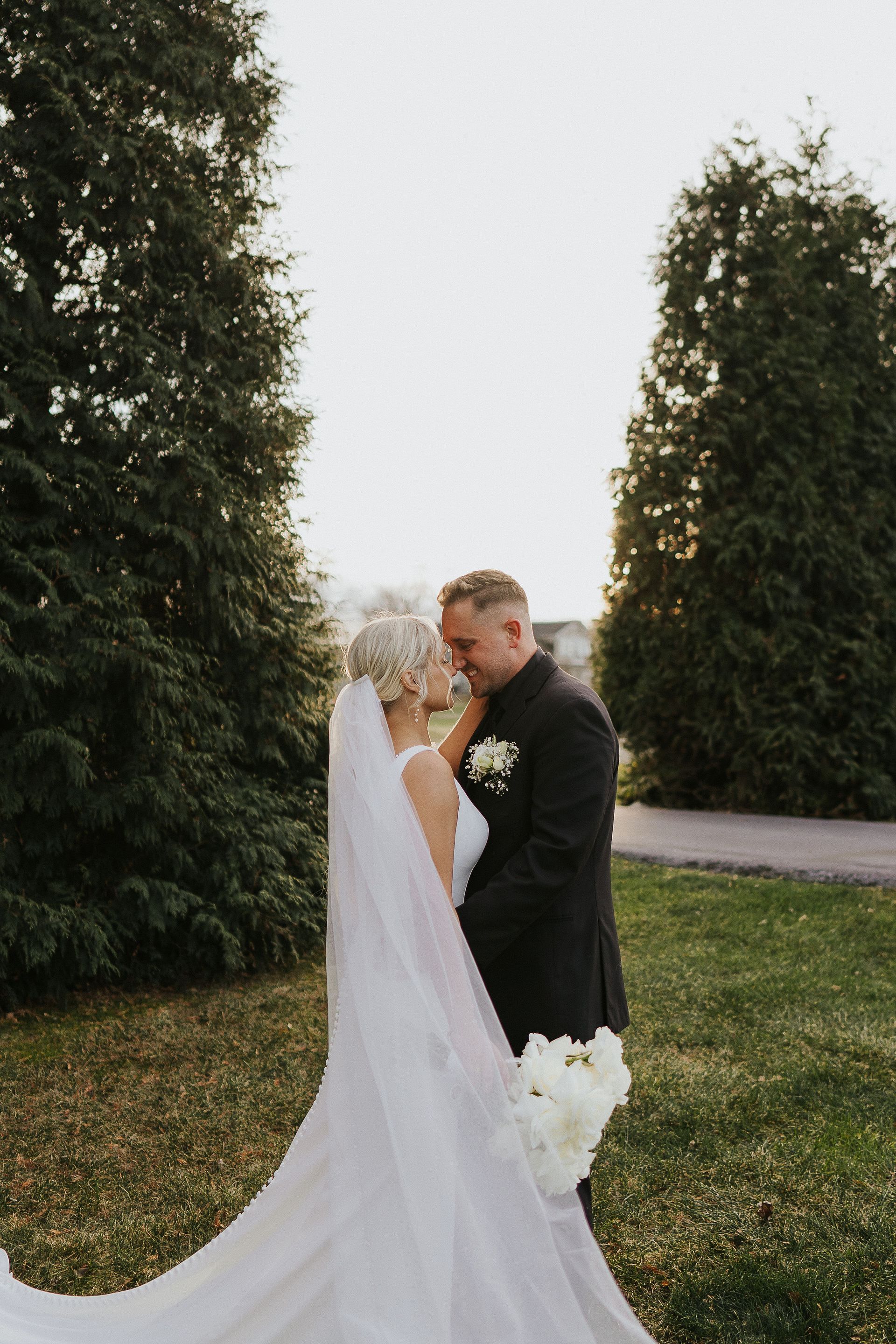 Bride and groom portrait photo idea for wedding reception at Fort Wayne Wedding Venue