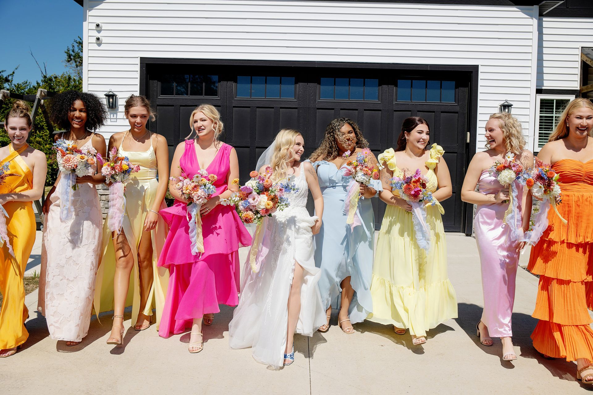 Bridal party with different color dresses at Fort Wayne Wedding Venue Union 12
