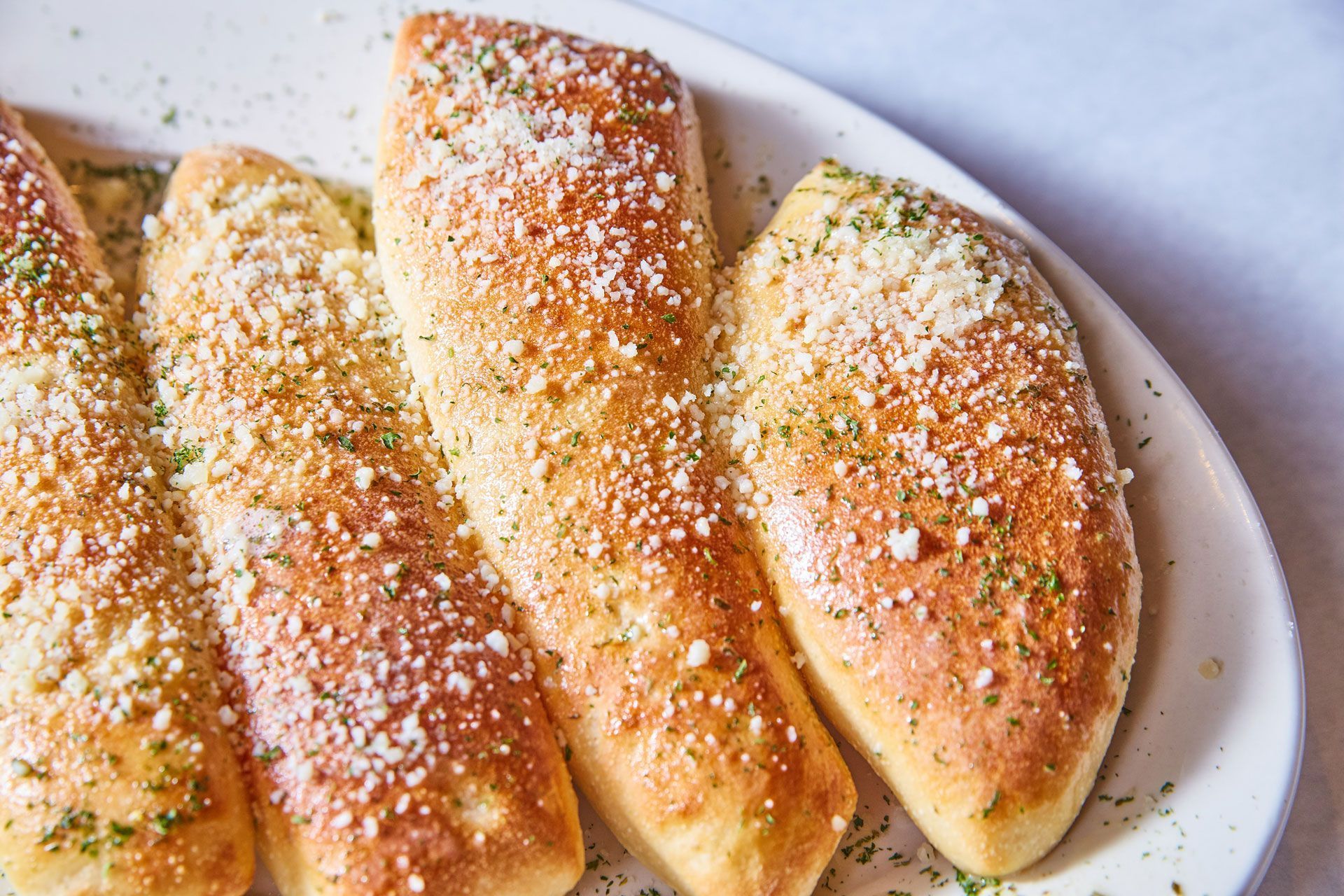 Ziano's breadstick dinner date night with Italian restaurant Fort Wayne