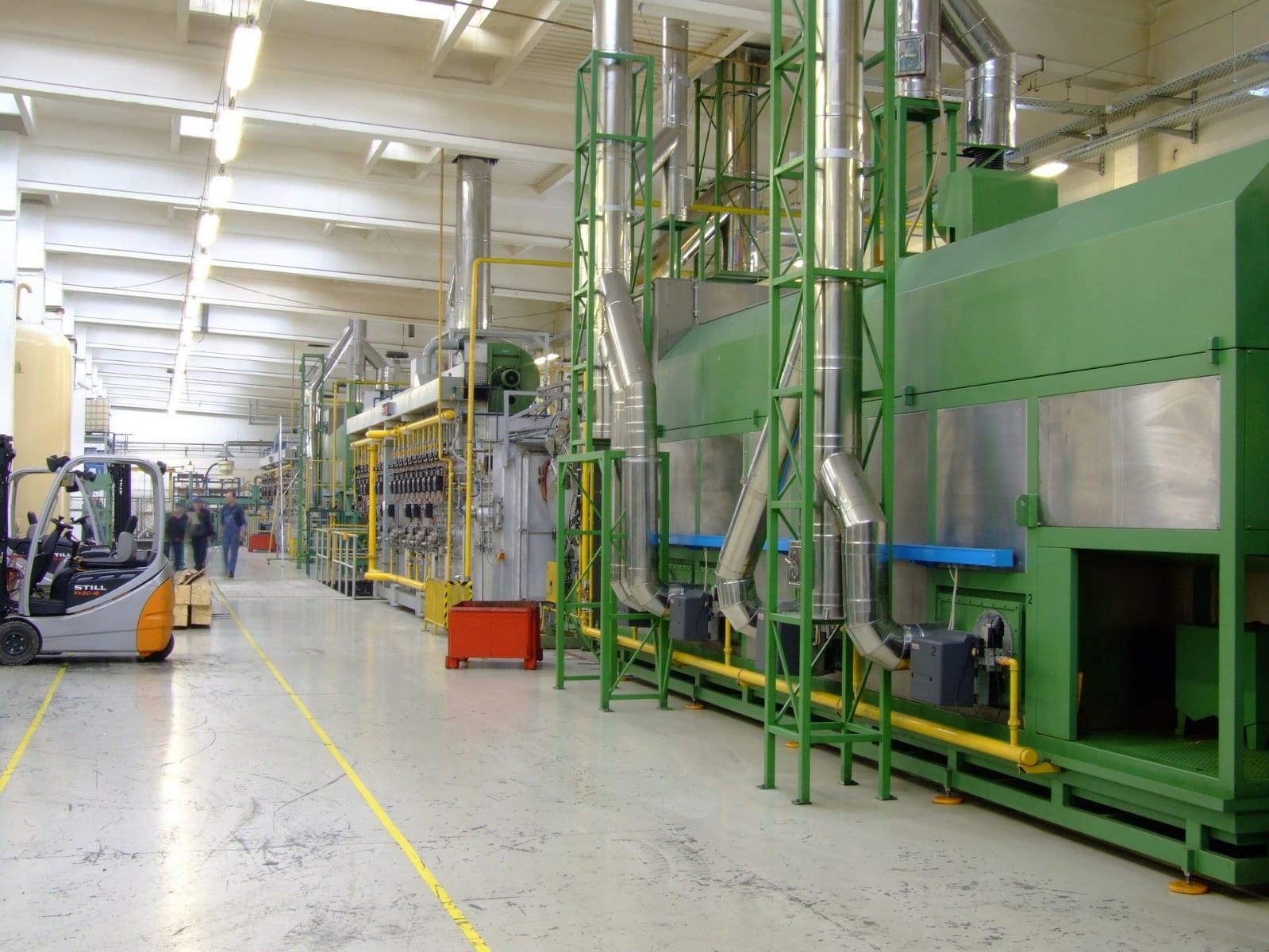 Maschinenreinigung, Krananlagen ,Industrieböden, Verglasungen Rohre, Schächte usw., Produktionsstraßen, Montageanlagen, Verpackungsanlagen, Lager, Druckereien, Solaranlagen, Galvanikanlagen, Lackieranlagen Filteranlagen Silos ,Chemische Industrieanlagen ,Lebensmittelindustrie Metall-und Holzverarbeitende Industrieanlagen