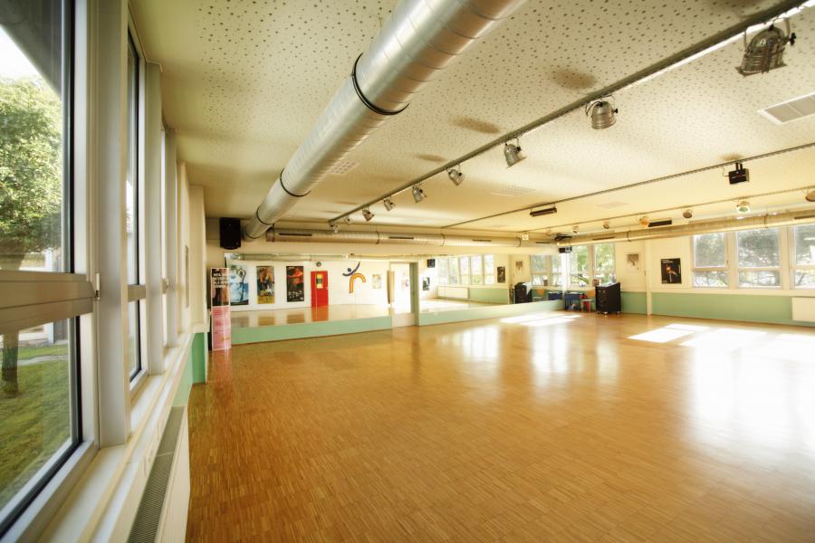 Im Studio Vitalis in Eging, Wilhelm-Busch-Str. 37, unterrichten wir in diesem schönen Raum! SANKAN Kampfkunst und Karate in Eging am See
