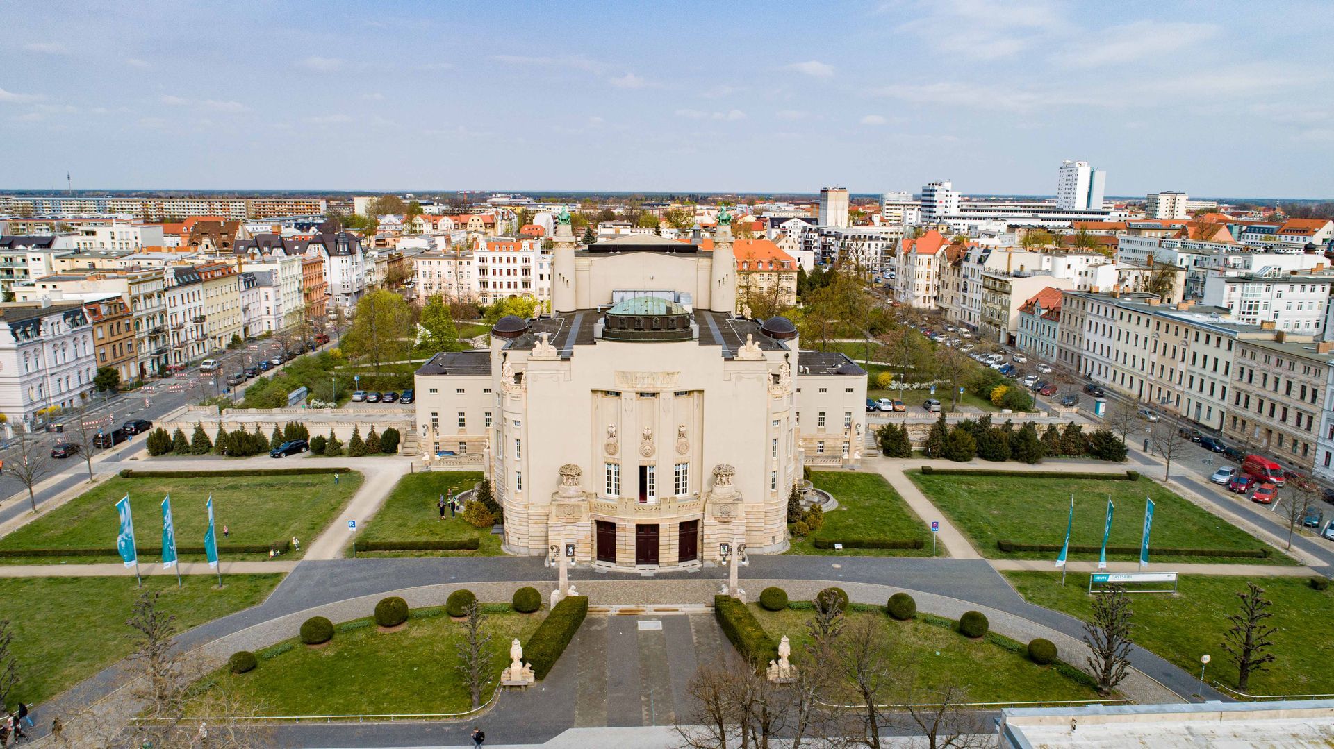 Filmproduktion & Fotografie - www.ronpetrass.de Urheber: Ron Petraß - Imagefilme, Trailer, Werbespots, Produktfilme, Businessfotografie, Hochzeitsfilme, Musikvideos