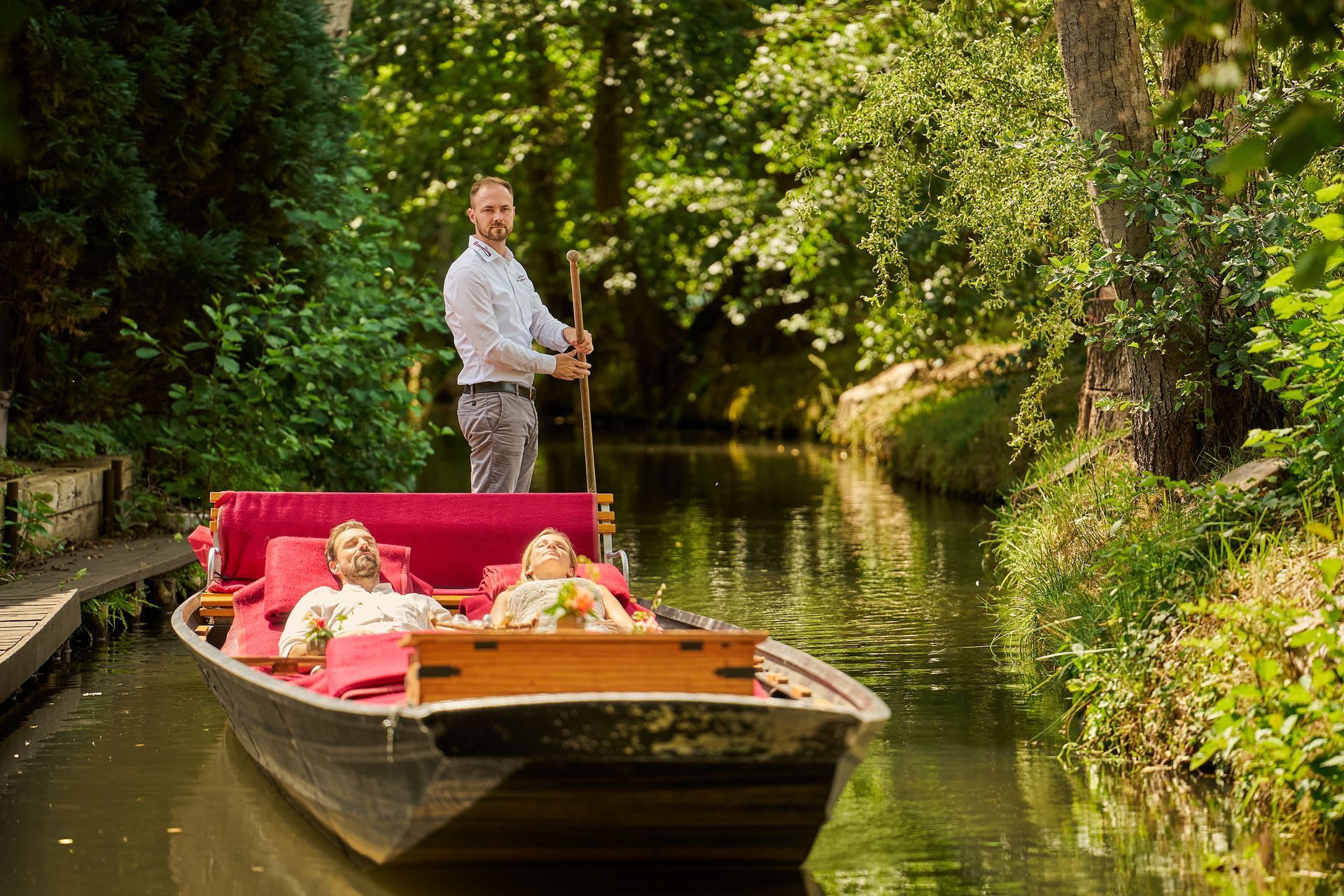 Filmproduktion & Fotografie - www.ronpetrass.de Urheber: Ron Petraß - Imagefilme, Trailer, Werbespots, Produktfilme, Businessfotografie, Hochzeitsfilme, Musikvideos