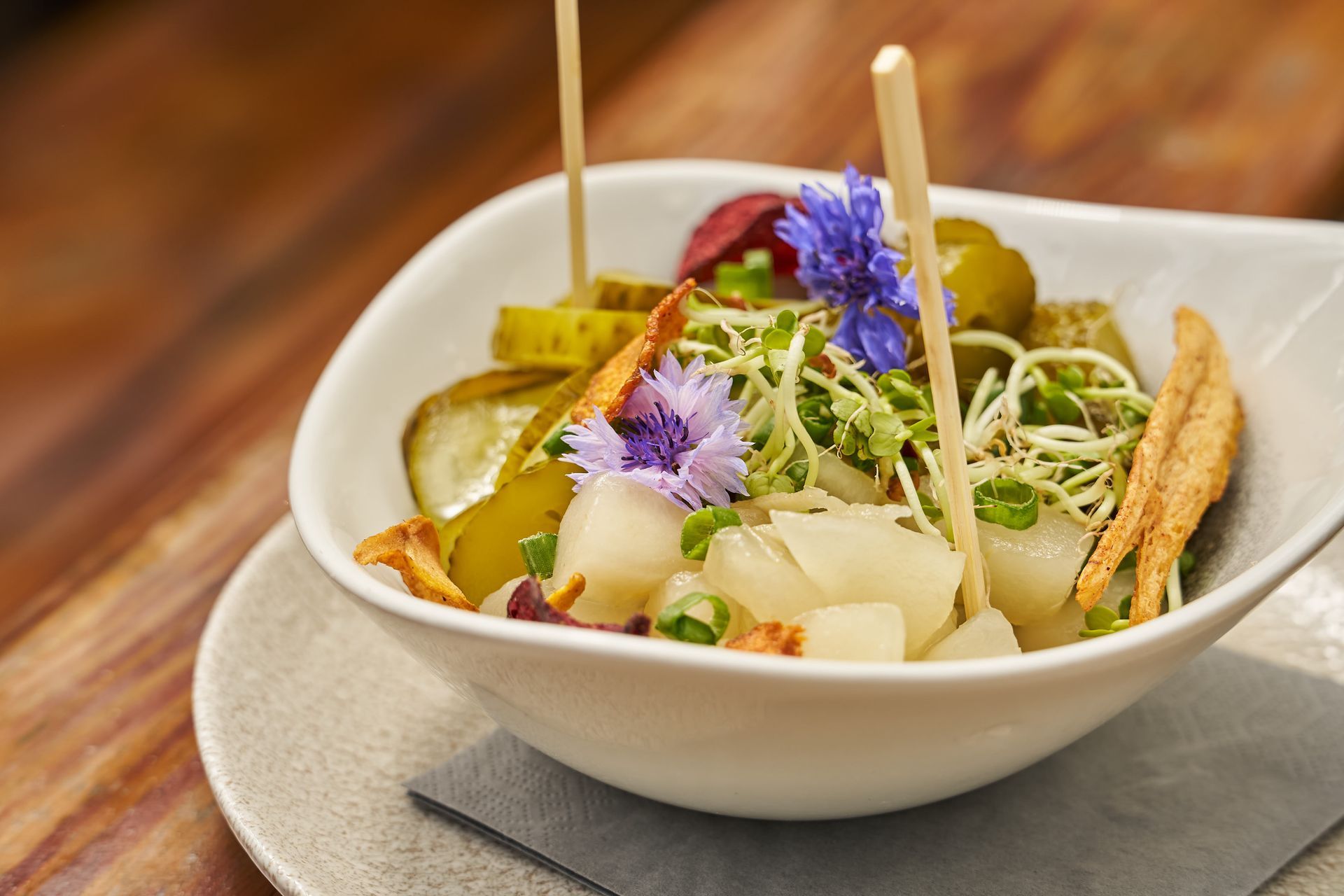 Filmproduktion & Fotografie - www.ronpetrass.de Urheber: Ron Petraß - Imagefilme, Trailer, Werbespots, Produktfilme, Businessfotografie, Hochzeitsfilme, Musikvideos