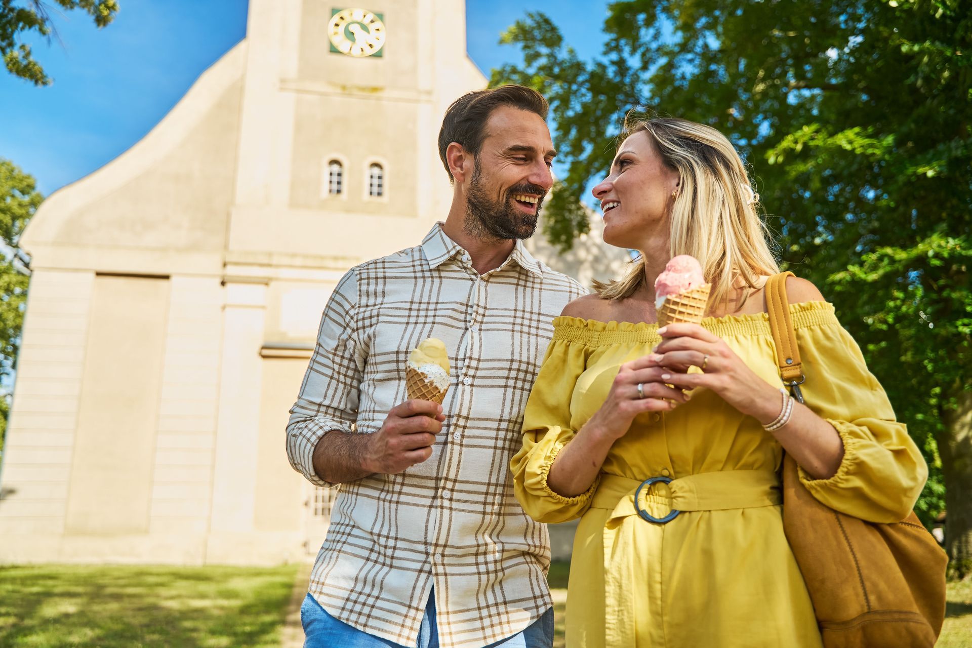 Filmproduktion & Fotografie - www.ronpetrass.de Urheber: Ron Petraß - Imagefilme, Trailer, Werbespots, Produktfilme, Businessfotografie, Hochzeitsfilme, Musikvideos