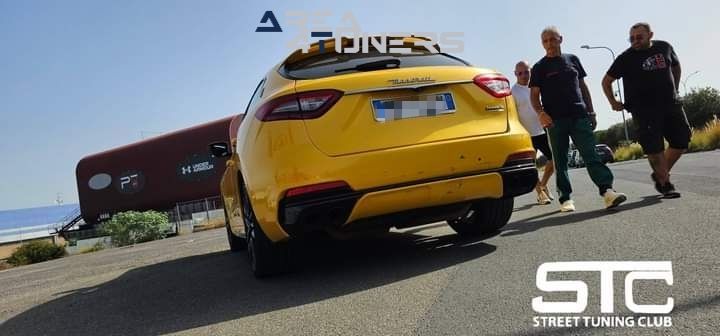 7 Street Tuning Catania
Imagen del reportaje de la revista Tuning Area4tuners.es, de la concentración de coches Tuning del año 2024 en Catania, Italia.