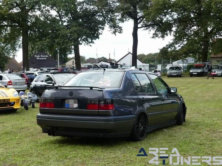 Black Devil And Bcs Meeting
Imagen del reportaje de la revista Tuning Area4tuners.es, de la concentración de coches Tuning del año 2024 en Hechtel Eksel, Bélgica.