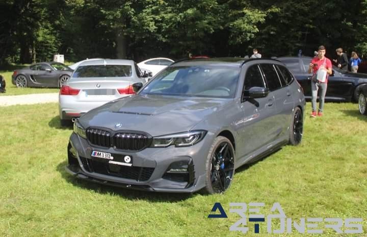 Koi Event
Imagen del reportaje de la revista Tuning Area4tuners.es, de la concentración de coches Tuning del año 2024 en Saint Jean Beauregard, Francia.