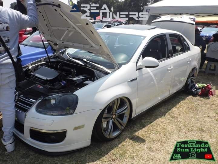 3er Aniversario Team Brothers
Imagen del reportaje de la revista Tuning Area4tuners.es, de la concentración de coches Tuning del año 2024 en Zumpango, México D.F.