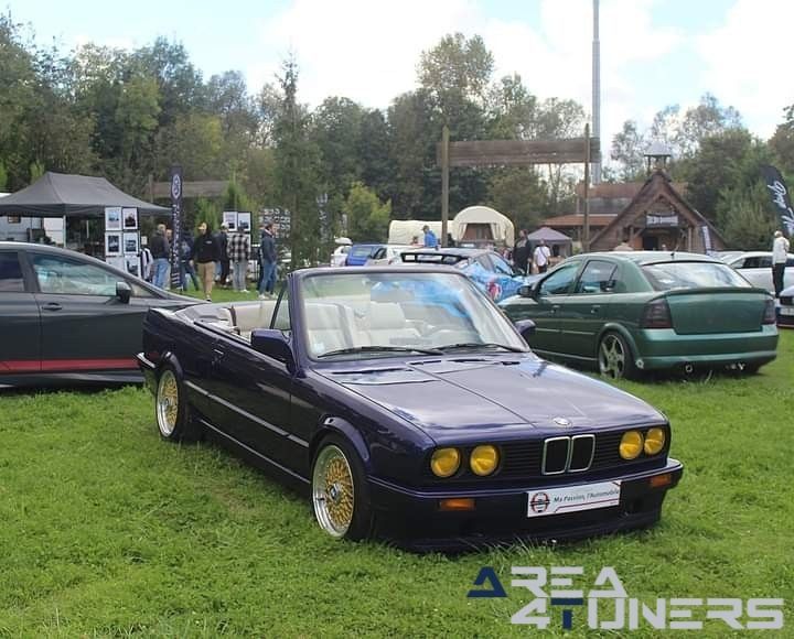 The Big Showdown Part 2
Imagen del reportaje de la revista Tuning Area4tuners.es, de la concentración de coches Tuning del año 2024 en Barberey-Saint Sulpice, Francia.