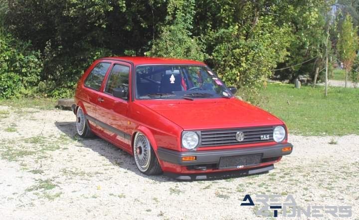 The Big Showdown Part 2
Imagen del reportaje de la revista Tuning Area4tuners.es, de la concentración de coches Tuning del año 2024 en Barberey-Saint Sulpice, Francia.