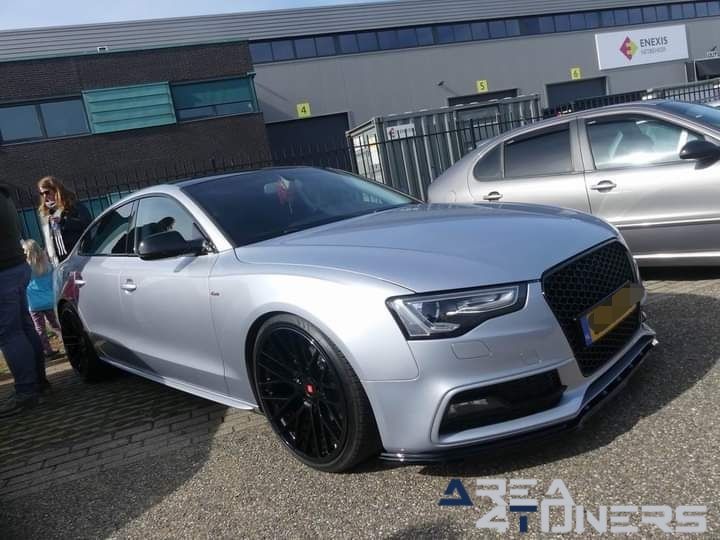 Vw Team Brabant
Imagen del reportaje de la revista Tuning Area4tuners.es, de la concentración de coches Tuning del año 2024 en Grevenlingenmeer, Holanda.