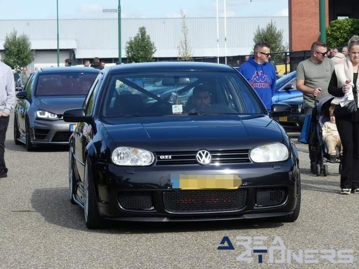 Vw Team Brabant
Imagen del reportaje de la revista Tuning Area4tuners.es, de la concentración de coches Tuning del año 2024 en Grevenlingenmeer, Holanda.