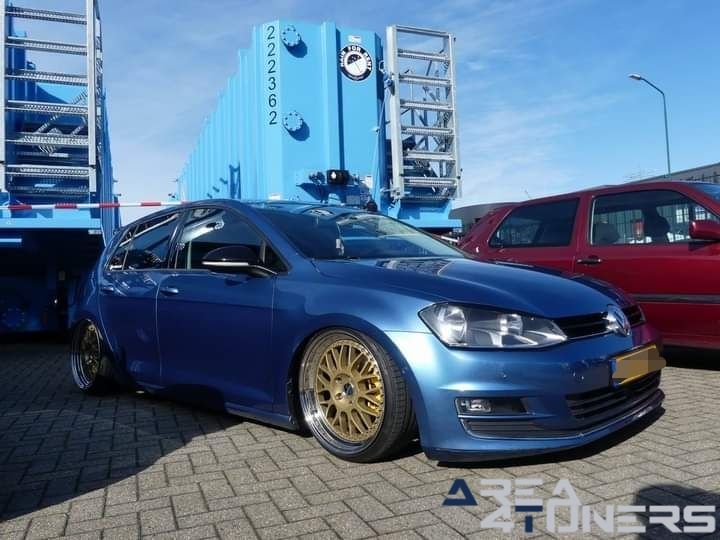 Vw Team Brabant
Imagen del reportaje de la revista Tuning Area4tuners.es, de la concentración de coches Tuning del año 2024 en Grevenlingenmeer, Holanda.