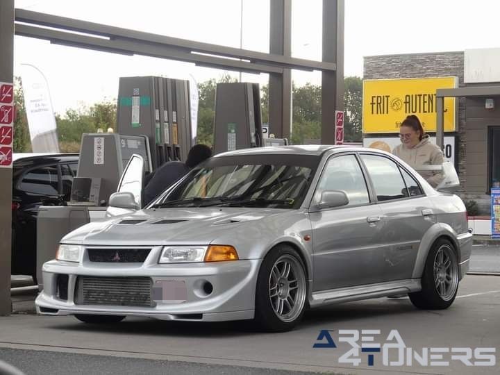 Pingla The Coolest Meet 2024
Imagen del reportaje de la revista Tuning Area4tuners.es, de la concentración de coches Tuning del año 2024 en Peer, Bélgica.