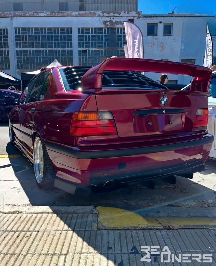 3er Aniversario Motorshow Torredembarra
Imagen del reportaje de la revista Tuning Area4tuners.es, de la concentración de coches Tuning del año 2025 en Torredembarra, Tarragona, España.
