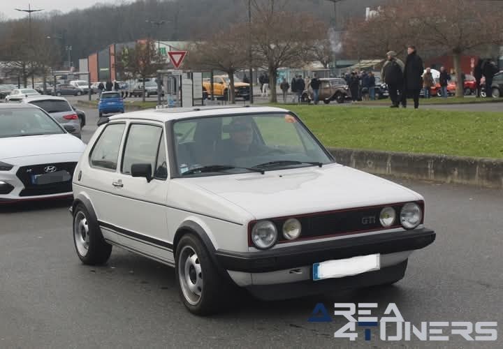 Rassemblement A.V.A.G. 1a Edición 2025
Imagen del reportaje de la revista Tuning Area4tuners.es, de la concentración de coches Tuning del año 2025 en Iteville, Francia.