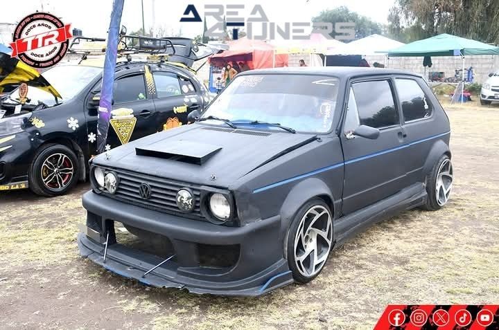 1er Car Fest Team Juárez
Imagen del reportaje de la revista Tuning Area4tuners.es, de la concentración de coches Tuning del año 2025 en Barrio Santuario, Tepeaca, México.