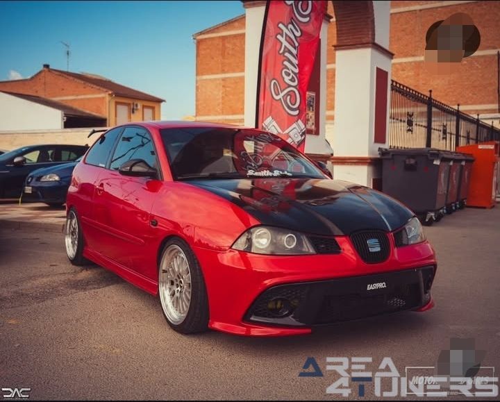 5a Edición Motor World Girls
Imagen del reportaje de la revista Tuning Area4tuners.es, de la concentración de coches Tuning del año 2025 en Benamejí, Córdoba, España.