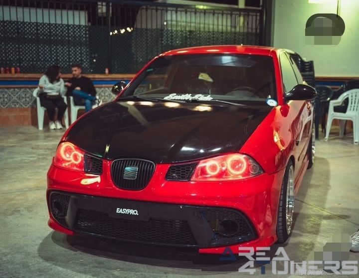 5a Edición Motor World Girls
Imagen del reportaje de la revista Tuning Area4tuners.es, de la concentración de coches Tuning del año 2025 en Benamejí, Córdoba, España.
