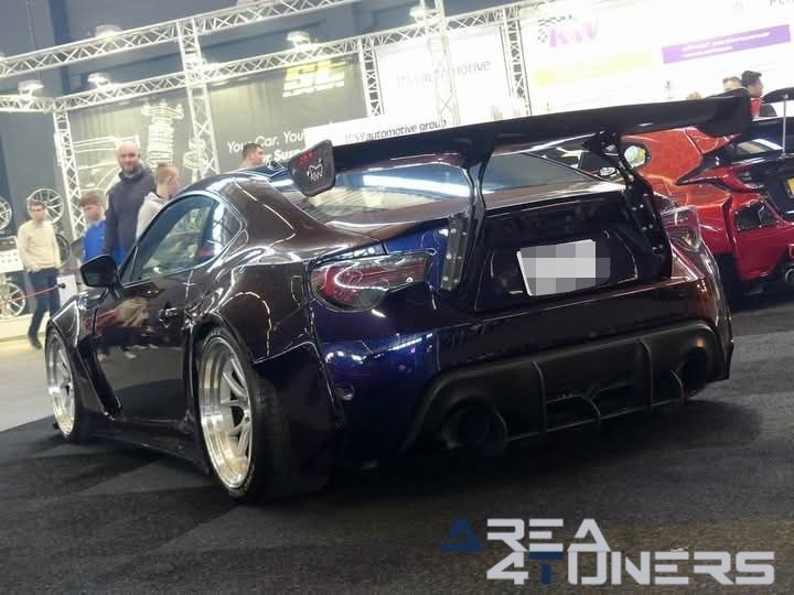 Belgium Auto Show BAS
Imagen del reportaje de la revista Tuning Area4tuners.es, de la concentración de coches Tuning. del año 2025 en Fladers, Bélgica.