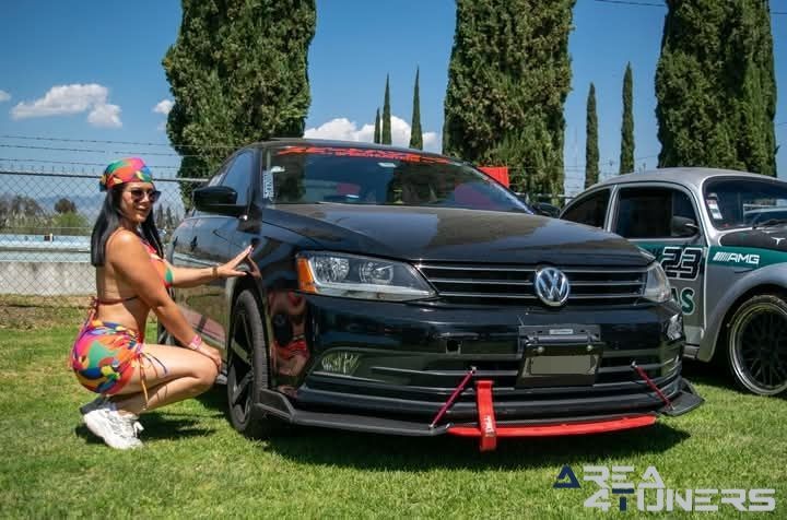 Chelero Fest 5 In Control
Imagen del reportaje de la revista Tuning Area4tuners.es, de la concentración de coches Tuning del año 2025 en Paque Acuático Chellán, México.