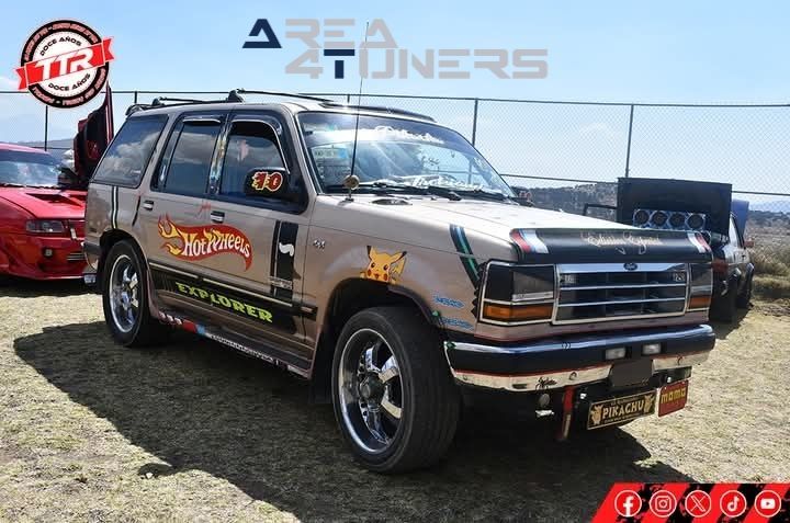 Aniversario Mala Fama
Imagen del reportaje de la revista Tuning Area4tuners.es, de la concentración de coches Tuning del año 2025 en Lázaro Cárdenas, Tlaxcala, México.