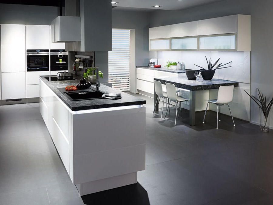 cocina con isla blanca en madrid