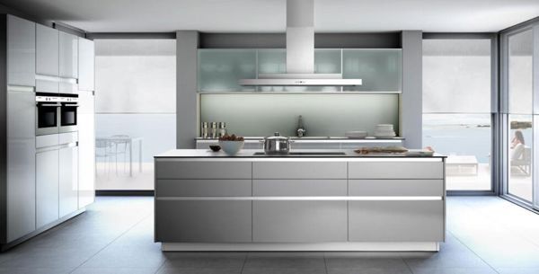 cocina con tirador gola madrid aluminio gris