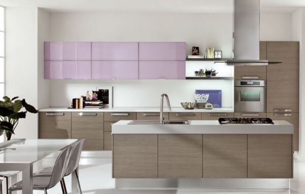 cocinas integrales para apartamentos en rosa y madera