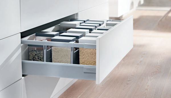 gaveta de cocina sin tirador en blanco