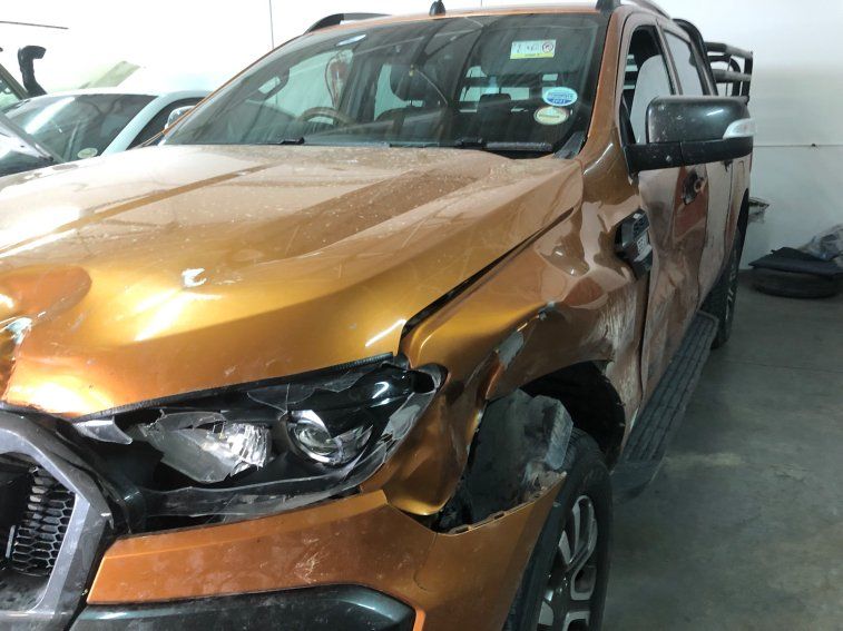 Accident Ford Ranger before repair