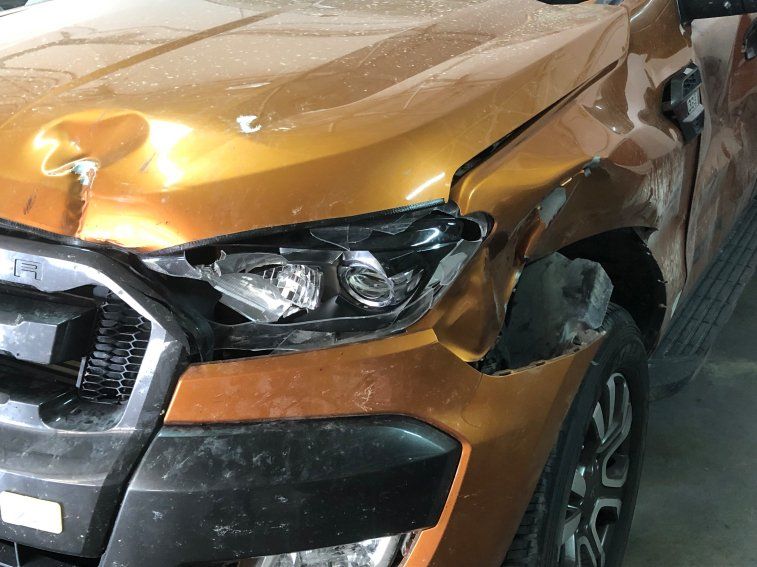 Accident Ford Ranger before repair