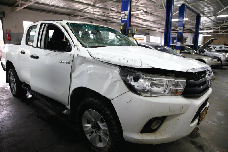 Accident Toyota Hilux before repair
