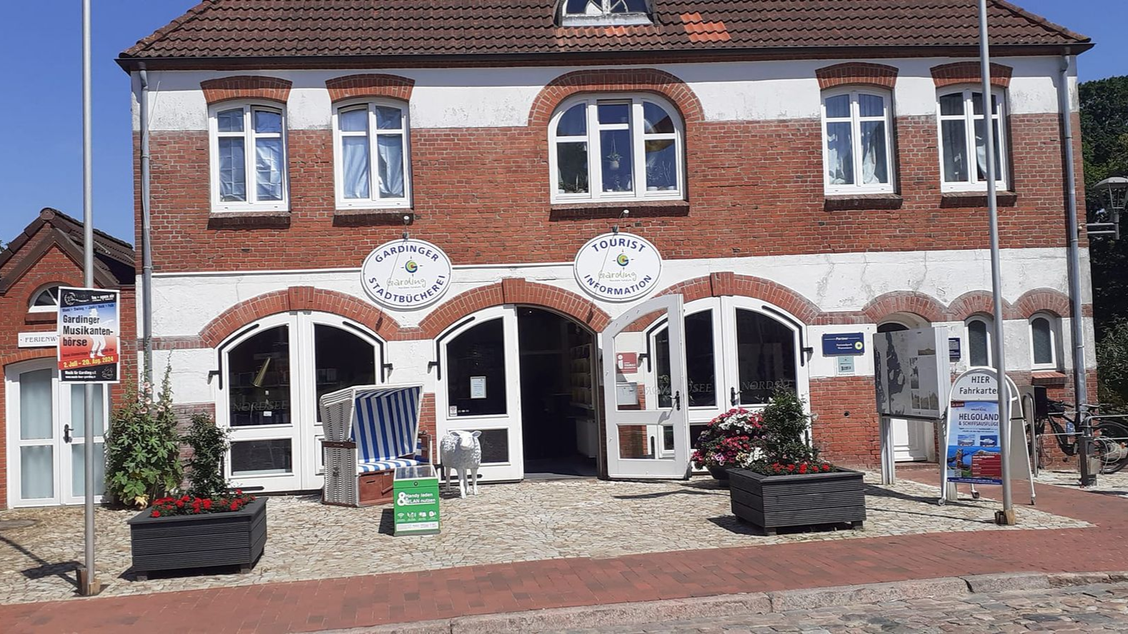 Gruppenfoto Team Tourist-Info