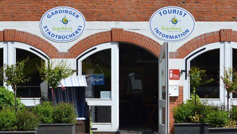 Gebäude Markt 26, Tourist-Info, Bücherei und Stadtmarketing in Garding Gebäude Markt 26, Tourist-Info, Bücherei und Stadtmarketing in Garding